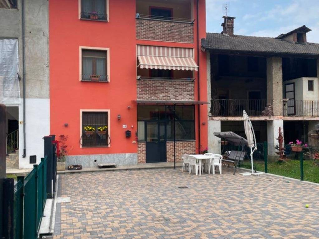 casa indipendente in vendita a Boves