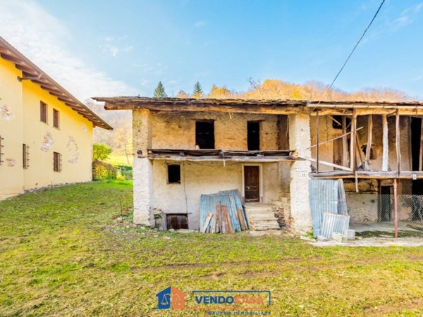 casale in vendita a Boves in zona Castellar