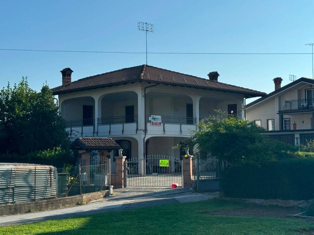 casa indipendente in vendita a Boves