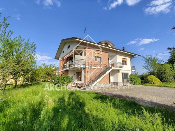 casa indipendente in vendita a Boves