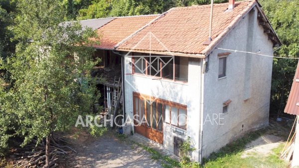 casa indipendente in vendita a Boves in zona Castellar
