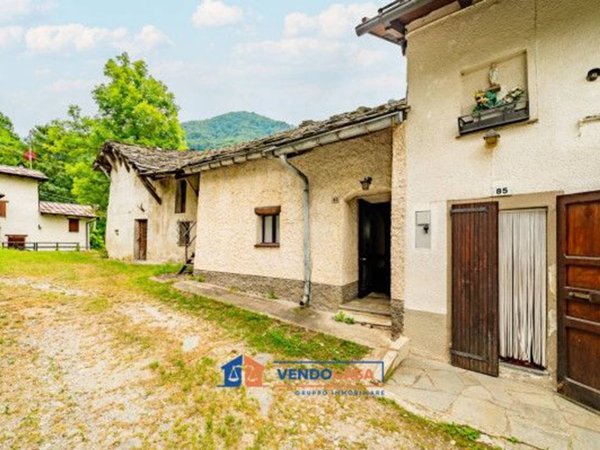 casa indipendente in vendita a Boves in zona San Giacomo