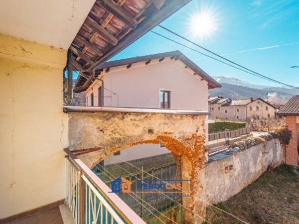 casa indipendente in vendita a Boves in zona Rivoira