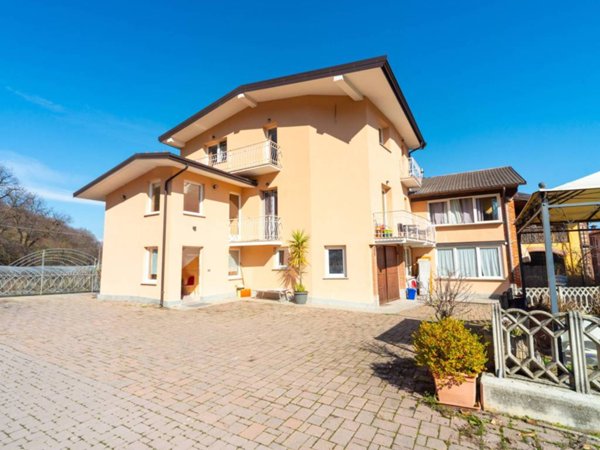 casa indipendente in vendita a Boves in zona Rosbella