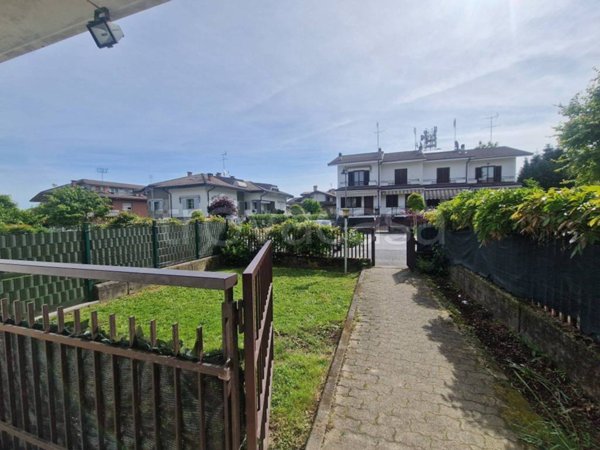 appartamento in vendita a Boves in zona Rosbella