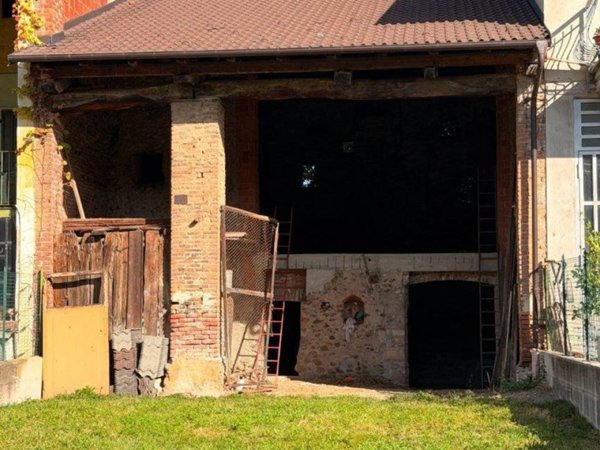 casa indipendente in vendita a Boves in zona Fontanelle
