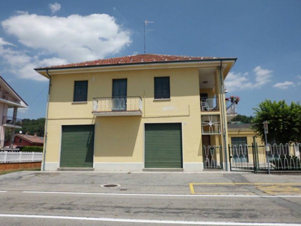 casa indipendente in vendita a Bra in zona Bandito