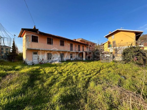 casa indipendente in vendita a Bra in zona Bandito