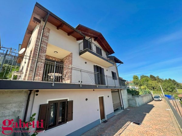 casa indipendente in vendita a Bra