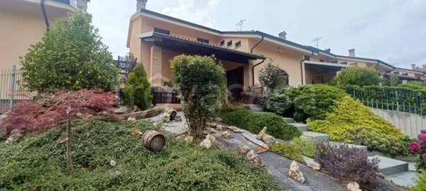casa indipendente in vendita a Bra