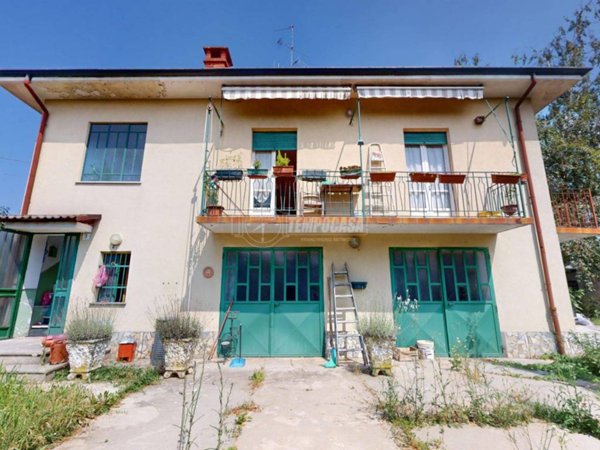 casa indipendente in vendita a Bra