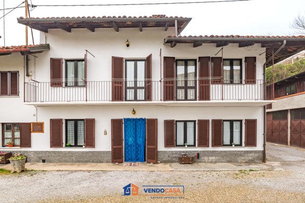 casa indipendente in vendita a Bra in zona San Matteo