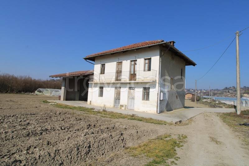 casa indipendente in vendita a Bra