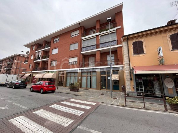 appartamento in vendita a Bra in zona Piumati