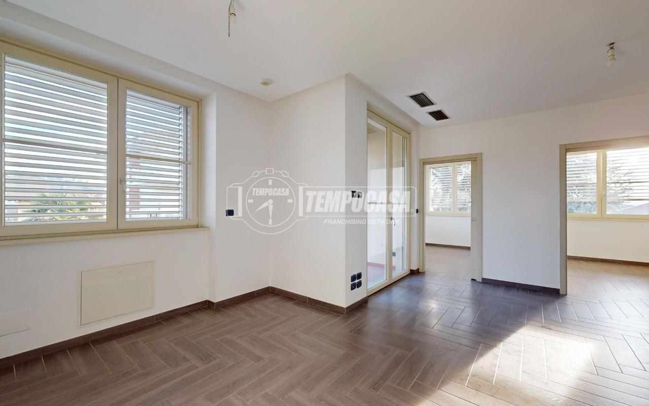 appartamento in vendita a Bra in zona San Matteo