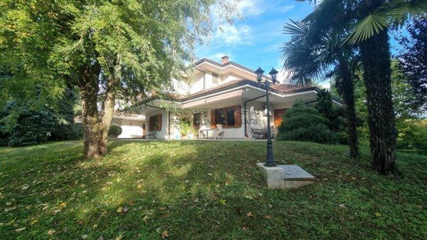 villa in vendita a Bra in zona San Michele