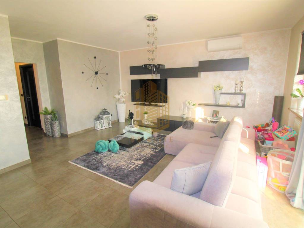 appartamento in vendita a Bra in zona Bandito