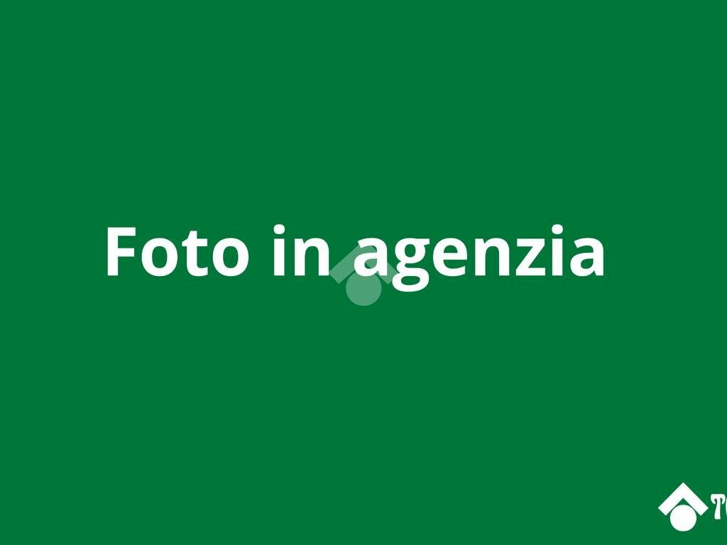 casa indipendente in vendita a Bra in zona Bandito