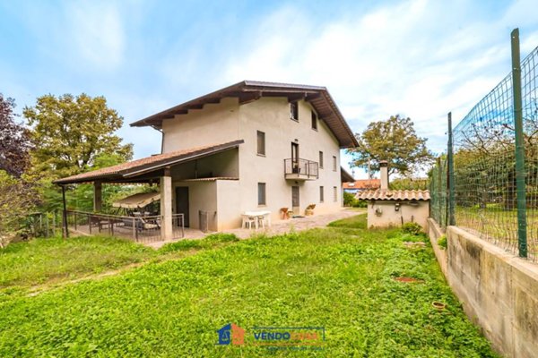 casa indipendente in vendita a Bra