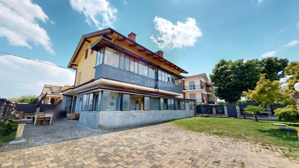 appartamento in vendita a Bra in zona Piumati