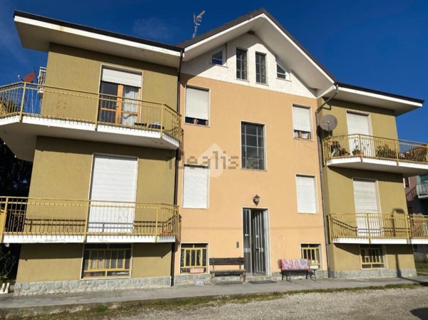 appartamento in vendita a Bra in zona Bandito