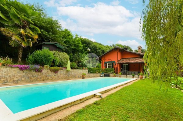casa indipendente in vendita a Bra