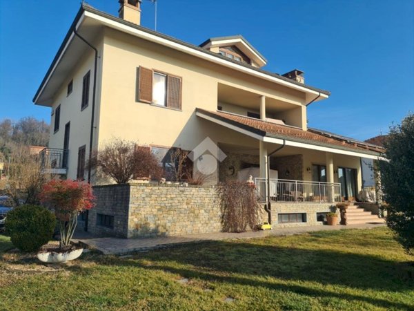 appartamento in vendita a Bra in zona Bandito