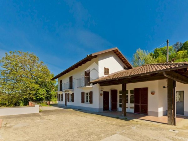 casa indipendente in vendita a Bra