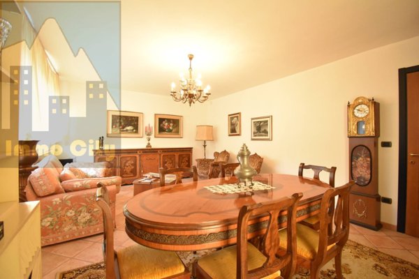 casa indipendente in vendita a Bra