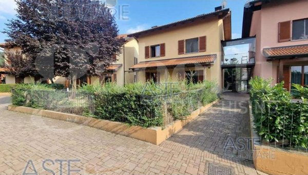 appartamento in vendita a Bra in zona Bandito