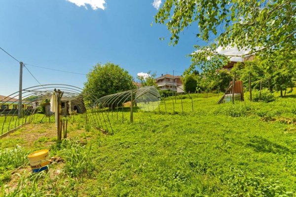 casa indipendente in vendita a Bra