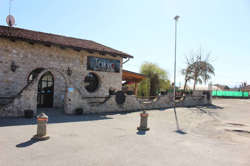 negozio in vendita a Bra
