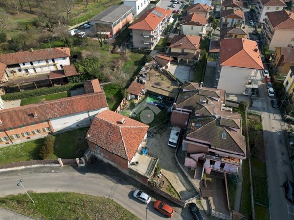 casa indipendente in vendita a Bra