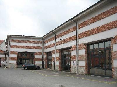 negozio in vendita a Bra