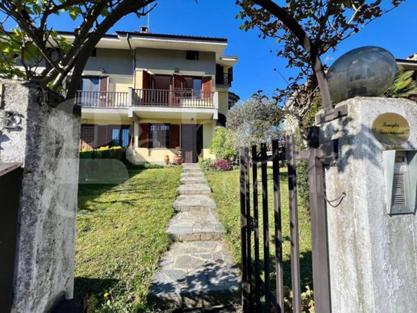 casa indipendente in vendita a Bra