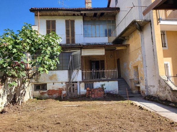casa indipendente in vendita a Bra