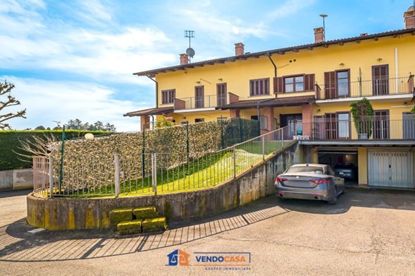 casa indipendente in vendita a Bra in zona San Michele