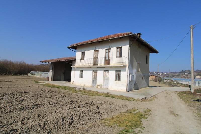 casa indipendente in vendita a Bra