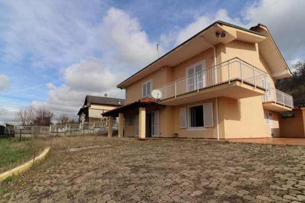 appartamento in vendita a Bra in zona Bandito