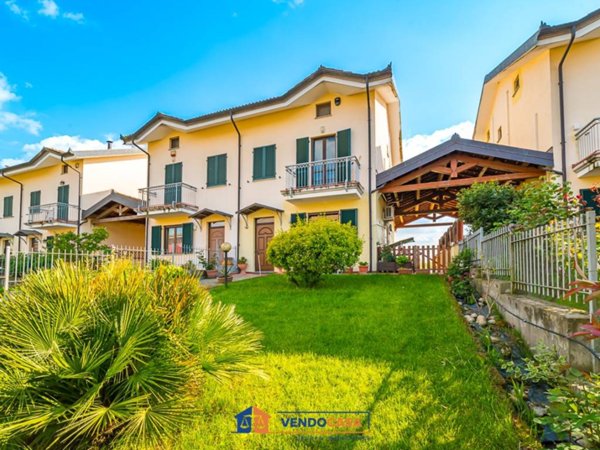 casa indipendente in vendita a Bra