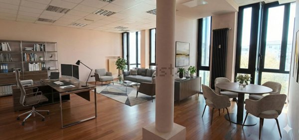 ufficio in vendita a Bra