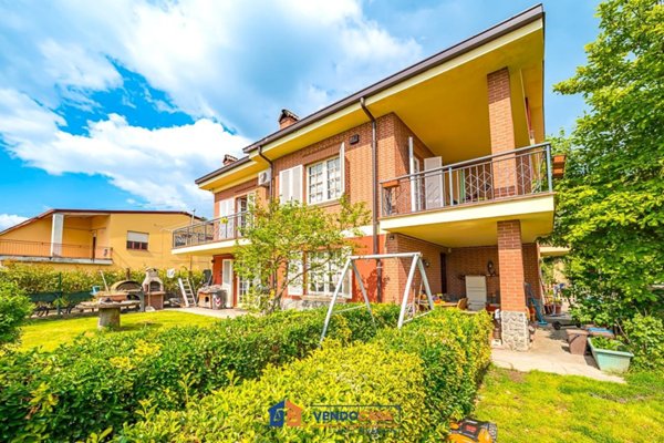 casa indipendente in vendita a Bra