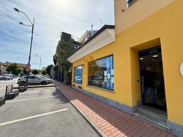 negozio in vendita a Bra