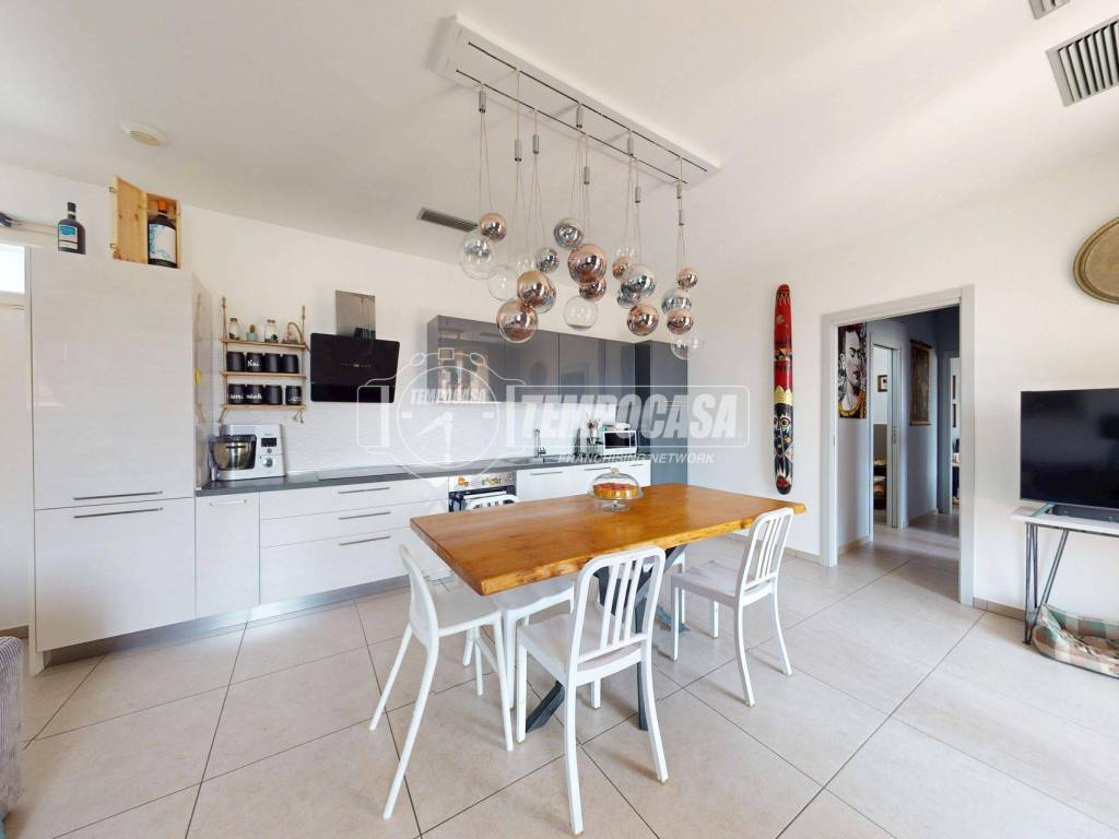 appartamento in vendita a Bra in zona San Matteo