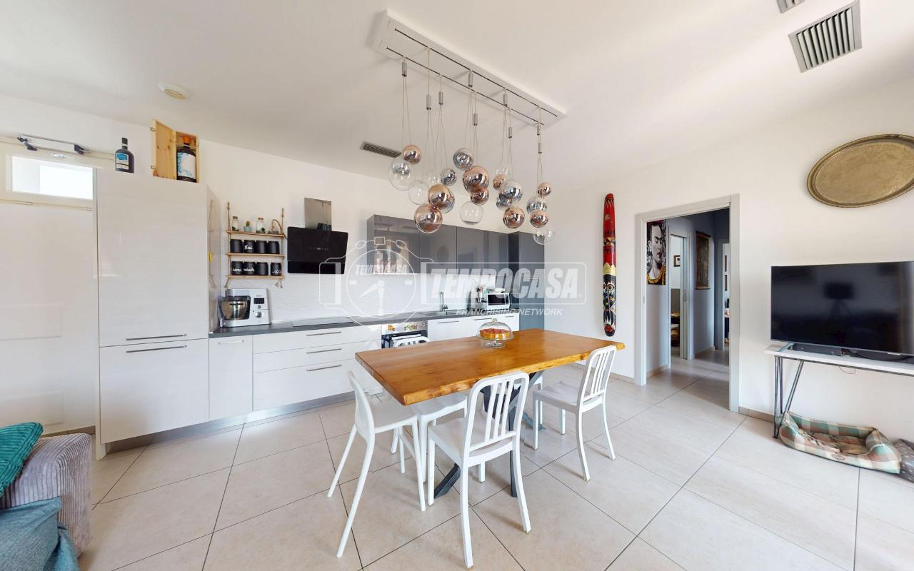 appartamento in vendita a Bra in zona San Matteo