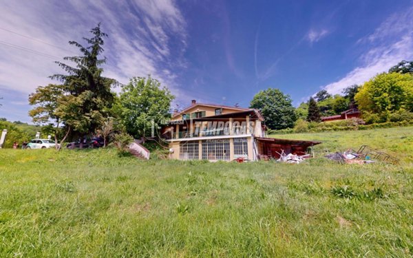 casa indipendente in vendita a Bra