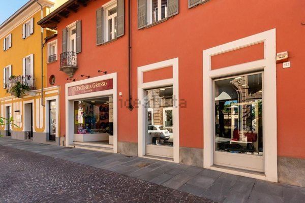 locale commerciale in vendita a Bra