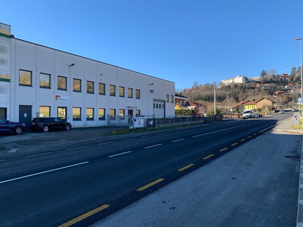 locale di sgombero in vendita a Bra