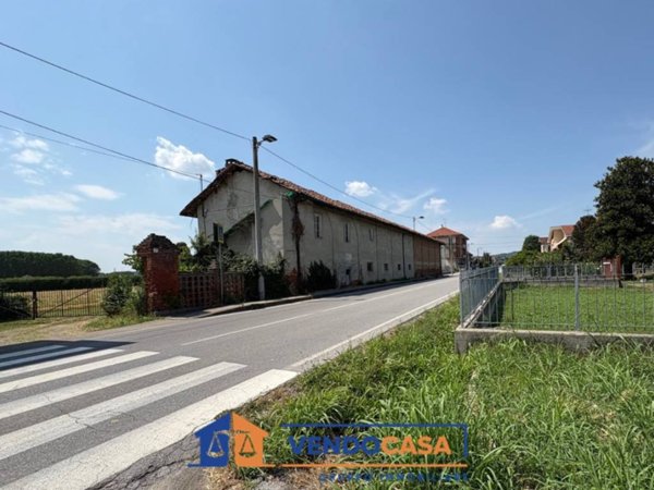 appartamento in vendita a Bra in zona Pollenzo