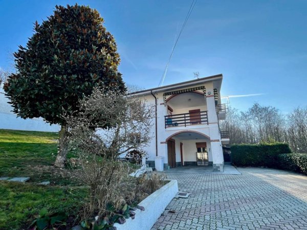 casa indipendente in vendita a Bra